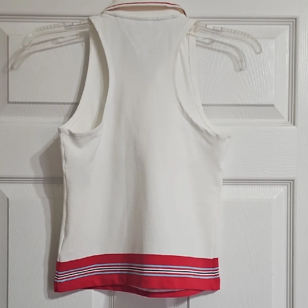 Tommy Hilfiger chic sleeveless